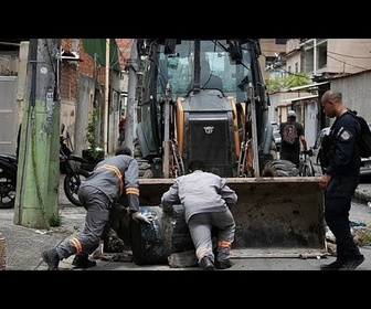 Replay Brésil : la police démantèle les barricades des gangs dans les favelas de Rio