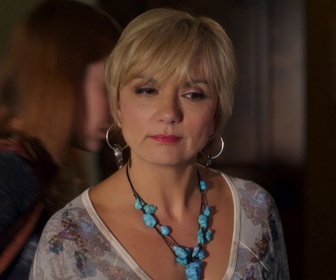 Replay Retour à Cedar Cove - S02 E02 - Lâcher prise - Partie 2