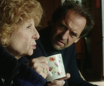 Replay Mes amis, mes amours, mes emmerdes... - S04 E005 - Un voyage sous tension