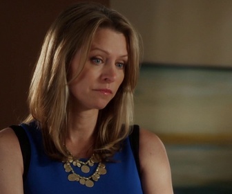 Replay Retour à Cedar Cove - S01 E11 - Conflits d'intêrets