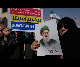 Replay Iran : rassemblement de fidèles à Téhéran après la prière du vendredi