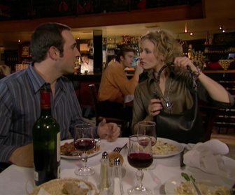 Replay Un gars, une fille - S1E38 - Au restaurant avec Isabelle