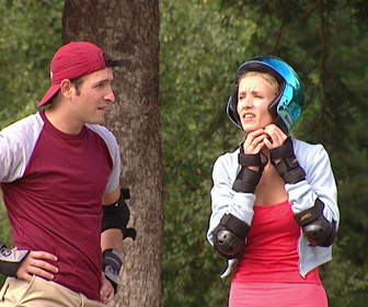 Replay Un gars, une fille - S3E8 - Font du roller
