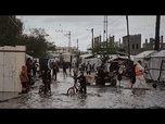 Replay De fortes pluies inondent des camps à Gaza, aggravant la crise humanitaire