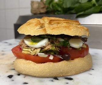 Replay Nice : le pan bagnat - Voyage en cuisine