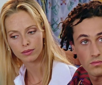 Replay Sous le soleil - S02 E07 - Loin des yeux