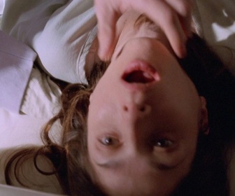 Replay Dr House - S01 E18 - Sacrifices