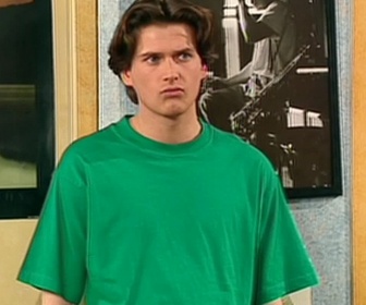 Replay Hélène et les garçons - S10 E12 - Alibi dangereux