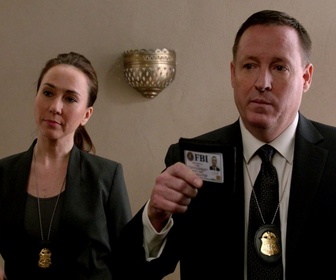 Replay Graves - S01 E10