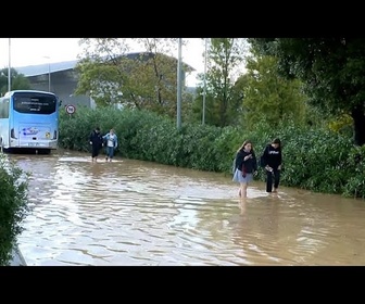 Replay Pluies torrentielles en Catalogne: chaos à l'aéroport de Barcelone et sur les routes