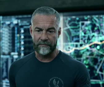 Replay S.W.A.T. - S08 E16 - Protection rapprochée