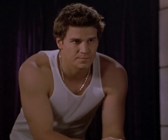 Replay Buffy contre les vampires - S3 E18 - Voix intérieures