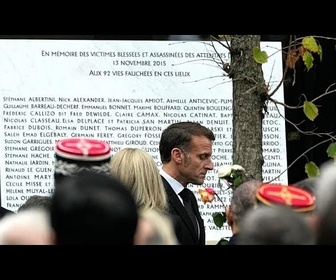 Replay La France commémore les 10 ans des attentats de 2015 à Paris, Macron rend hommage