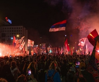 Replay 28 minutes - Serbie : entre Europe et Russie, un pays au bord de la bascule ?