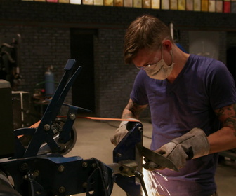 Replay Le meilleur forgeron - S8E48 - Vaincre l'invincible : revanche absolue