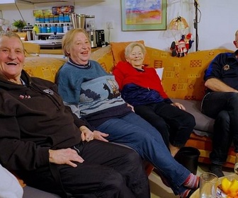 Replay Une maison pour seniors LGBTQ+ - ARTE Regards