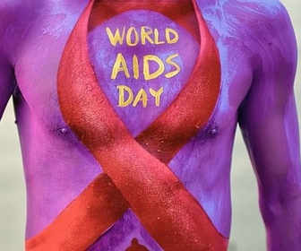 Replay Le ruban rouge - Un symbole, une cause