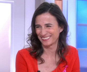 Replay C à vous - Invités : Darius Rochebin, Cécile Ollivier