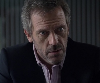 Replay Dr House - S07 E09 - Le héros du jour