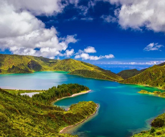 Replay Archipel des Açores - le vert et le noir
