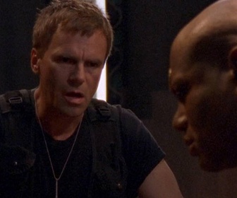 Replay Stargate SG-1 - S1 E15 - Le procès