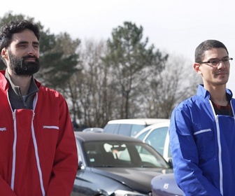 Replay Top Mecanic : 5 jours pour restaurer une épave - S5E44 - Jour 4 - Peugeot 3008 VS Opel Corsa