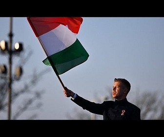 Replay Législatives hongroises : qui est Péter Magyar, principal candidat de l'opposition ?