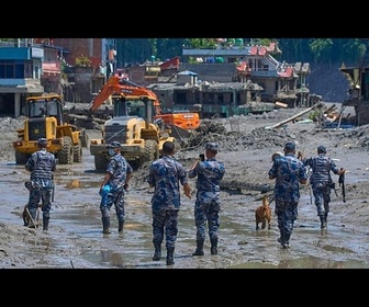 Replay Népal - Tibet : près de 500 morts, 1 400 disparus après les inondations meurtrières