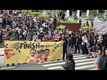 Replay Les étudiants de l'Université des Philippines protestent contre les coupes budgétaires