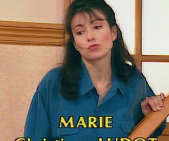 Replay Premiers baisers - S05 E03 - Entre les deux