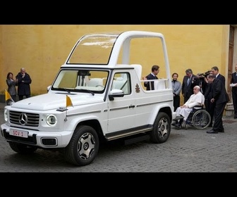 Replay La nouvelle papamobile du pape François est un SUV électrique de Mercedes-Benz