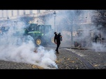 Replay Heurts entre agriculteurs et police près du Parlement européen à Bruxelles