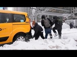 Replay New York ensevelie sous près de 60 cm de neige, Manhattan réduite au silence