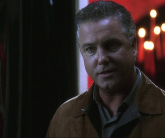 Replay Les experts - S03 E15 - Dangereuses liaisons