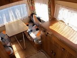 Replay Les docs du week-end - Camping et camping-car : les vacances en liberté
