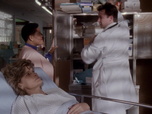 Replay Urgences - S1E21 - Tout s'effondre
