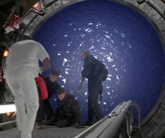 Replay Stargate SG-1 - S4 E15 - Réaction en chaîne