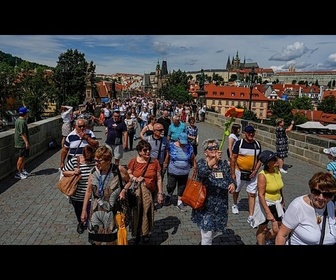 Replay Canicules : les guides touristiques en première ligne