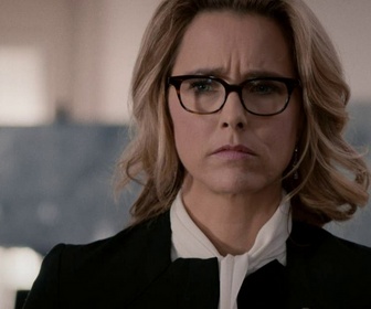 Replay Madam Secretary - S2 E18 - L'horloge de l'Apocalypse