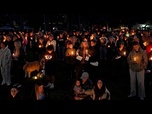 Replay Veillée aux chandelles en Oregon: hommage aux victimes de la fusillade