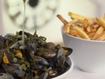 Replay Petits plats en équilibre - Moules-frites