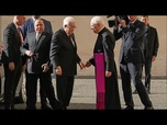 Replay Mahmoud Abbas accueilli pour la première fois par le pape Léon XIV au Vatican
