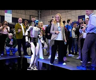 Replay Robots danseurs en vedette au Web Summit de Lisbonne
