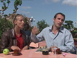 Replay Un gars, une fille - S2E64 - Reçoivent le père de Jean