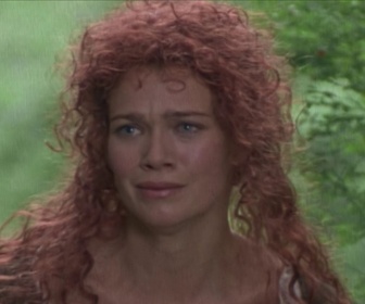 Replay Highlander - S04 E01 - Retour aux sources