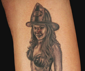 Replay Ink Master - Le meilleur tatoueur - S5E2 - Méfiez-vous des pin-up !