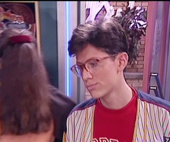 Replay Premiers baisers - S02 E03 - Le poing dans la figure