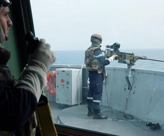 Replay Focus - Mer Rouge : à bord d'une frégate française protégeant les navires des attaques des Houthis