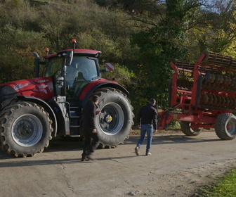 Replay Mécaniques agricoles - S2E1 - Le moteur est dans le pré