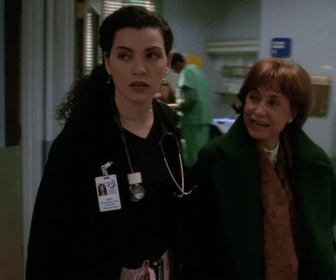 Replay Urgences - S4E11 - Mains froides, coeur chaud